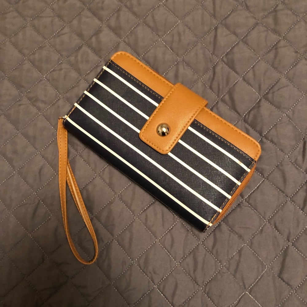 Wristlet Wallet